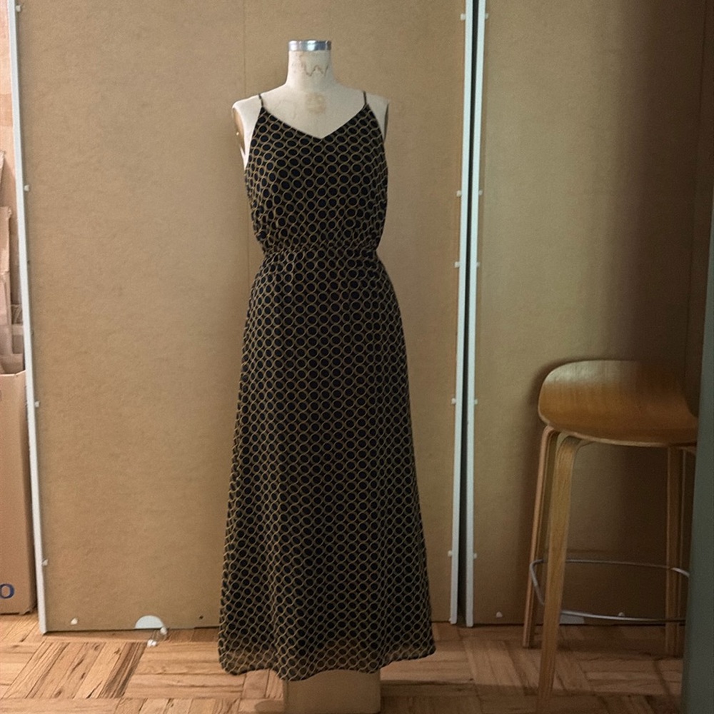 Banana Republic Maxi dress with all over circle print